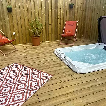 Les Du Quereux *
