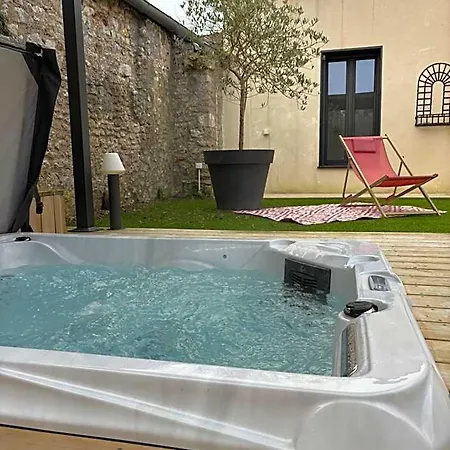 Hotel Les Du Quereux *